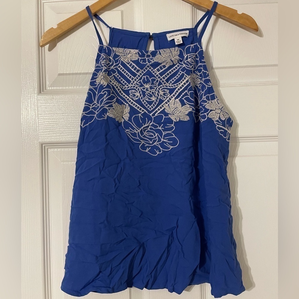 Blue & white floral tank. Size medium.